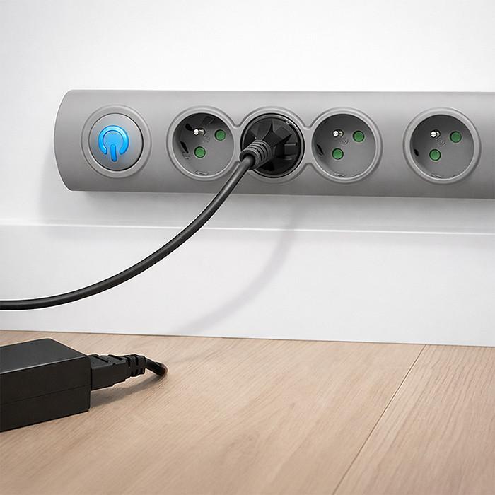 Qoltec Surge Protector Power Strip | 8 Sockets | 2.5m | Gray