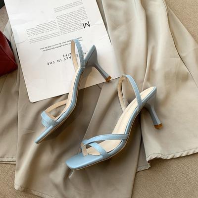 2024 Новый продукт One Word Strap Sandals Женские летние модели Женская мода Stiletto Повседневные сандалии