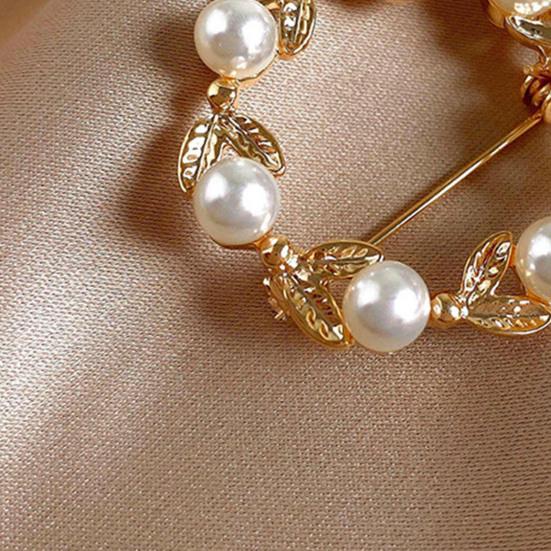 Женская брошь из искусственного жемчуга, декор в виде листьев, изысканная винтажная противоскользящая износостойкая брошь, воротник пальто, шляпа, шарф, украшение, булавка для одежды, ювелирные изделия