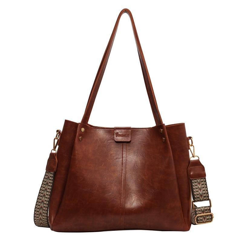 Сумка для женщин Commuter splicing из маслянистой кожи под мышками 2024 года, новинка зимы в европейском и американском стиле, ретро-модная сумка-тоут, большая вместительная сумка через плечо