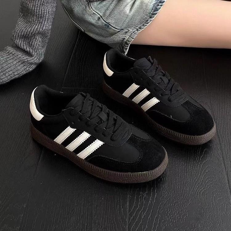 Женская обувь высокой стоимости 2025 новая весенняя пара повседневная спортивная обувь летняя на плоской подошве дышащая маленькая белая немецкие тренировочные туфли