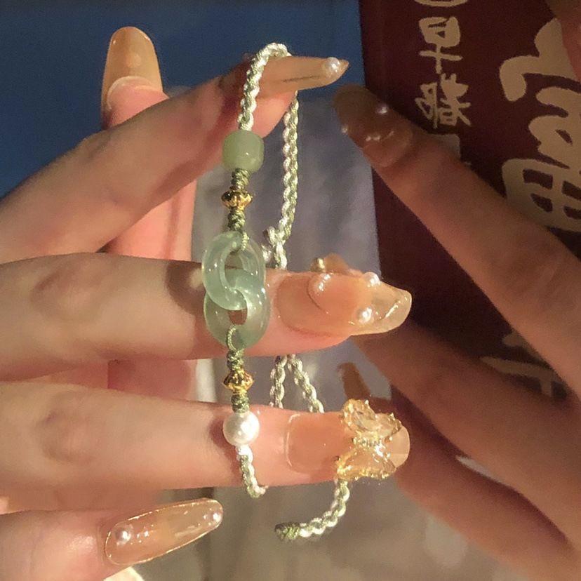 Interlocking bracelet women's simple and cute hand-woven rope bracelet temperament niche design sense adjustable jewelry