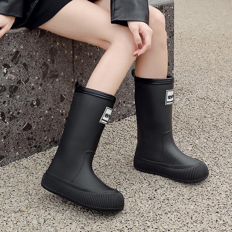 Женские высокие резиновые сапоги в японском стиле с флисовой подкладкой, водонепроницаемые - Нескользящие, легкие и износостойкие.