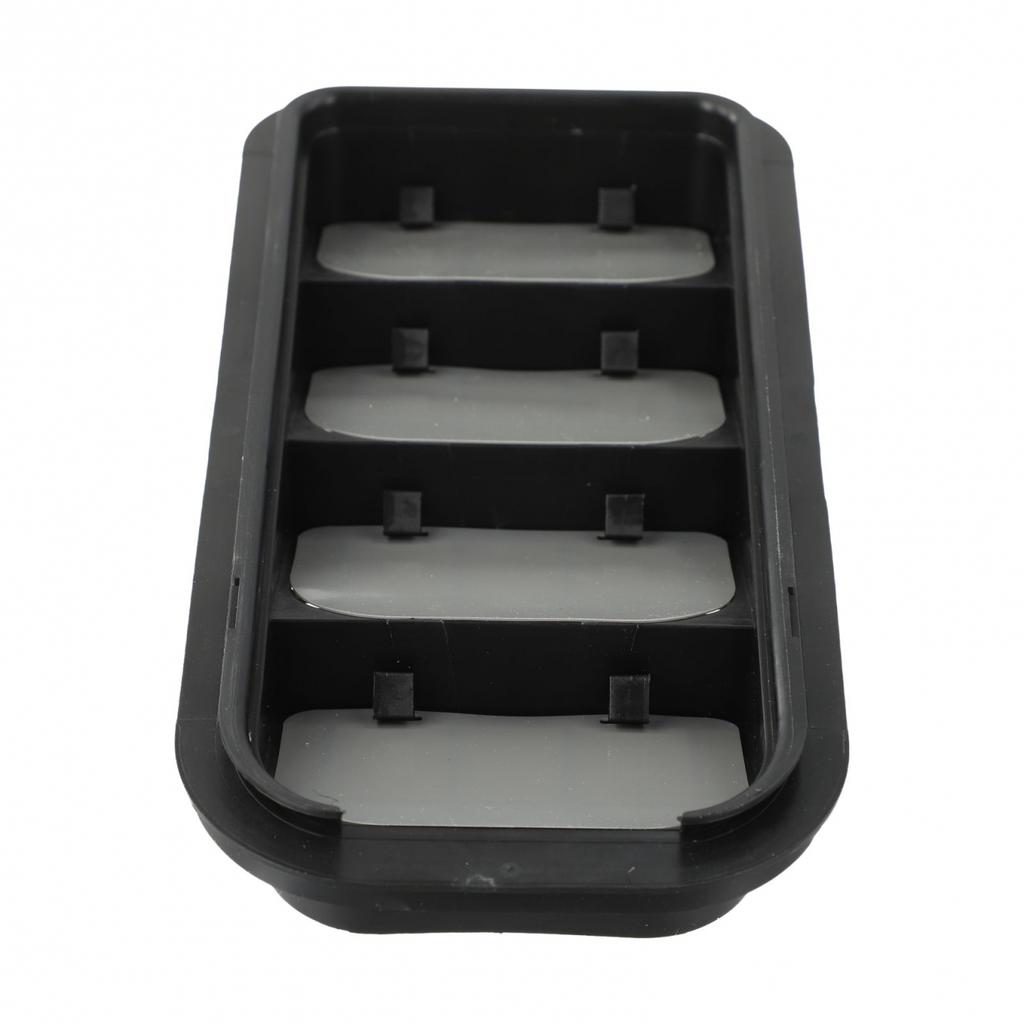 Верхняя часть вентиляционной решетки задней боковины для GOLF MK7 2015 2021 7N0819465F