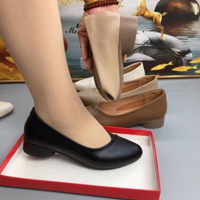 Осень новые простые повседневные рабочие туфли с круглым носком на танкетке женские туфли однотонные