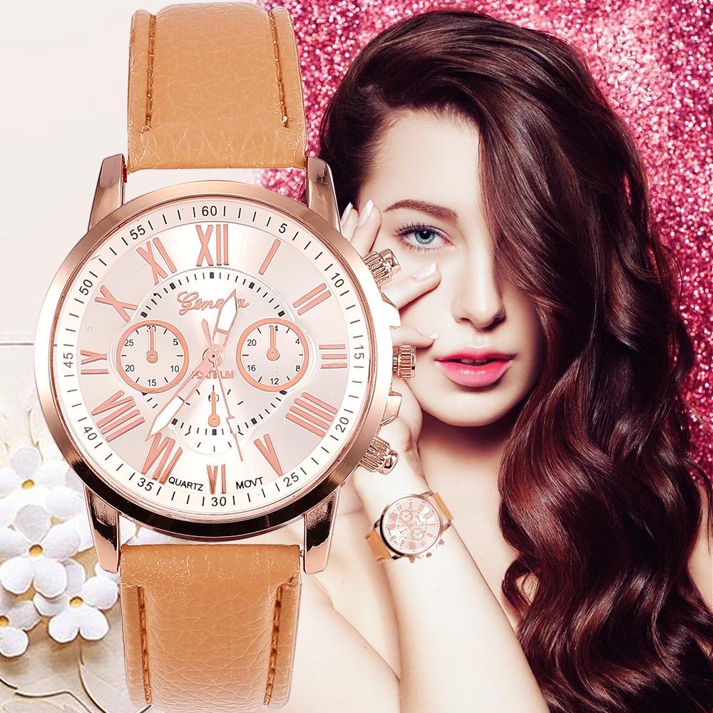 Женские кварцевые часы на кожаном ремешке