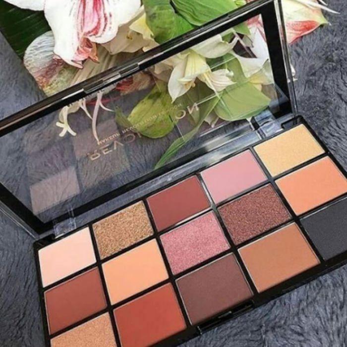 Makeup Revolution Re-loaded Velvet Rose — палетка теней для век
