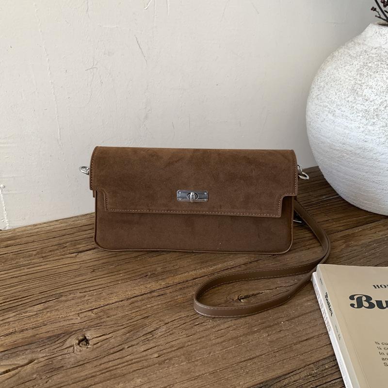 Сумка премиум-класса женская 2025 новая трендовая нишевая сумка подмышку для выхода в свет на работу для поездок на плечо через плечо маленькая квадратная сумка