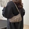 Fashionable Retro Leopard Print Pu Crescent Bag For Women Versatile Daily Use