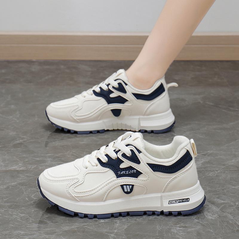 Флисовые утепленные спортивные туфли женские 2025 зима новые маленькие белые туфли женские универсальные нескользящие теплые женские хлопковые туфли 5162