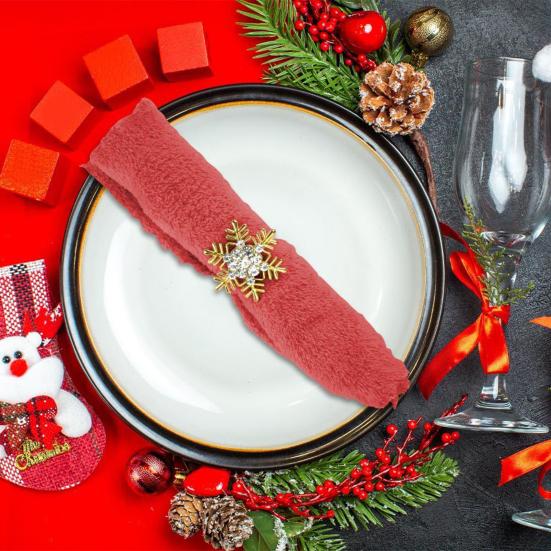 Christmas Napkin Rings Alloy Snowflake Elk Tree Napkin Holders Decorative Napkin Rings for Holiday Dining Table Decoration