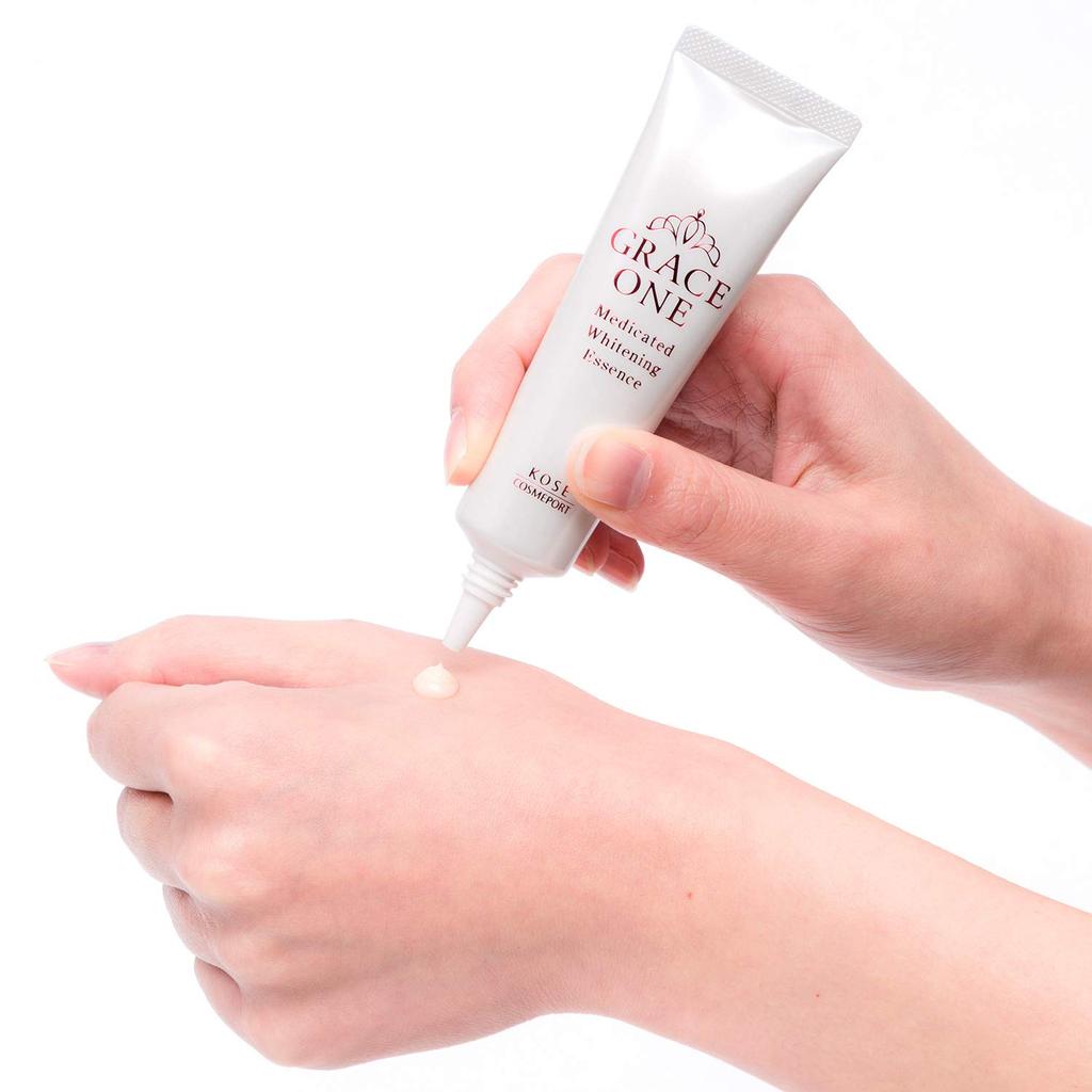 Grace One KOSE Medicated Whitening Essence 30g (Quasi-drug)