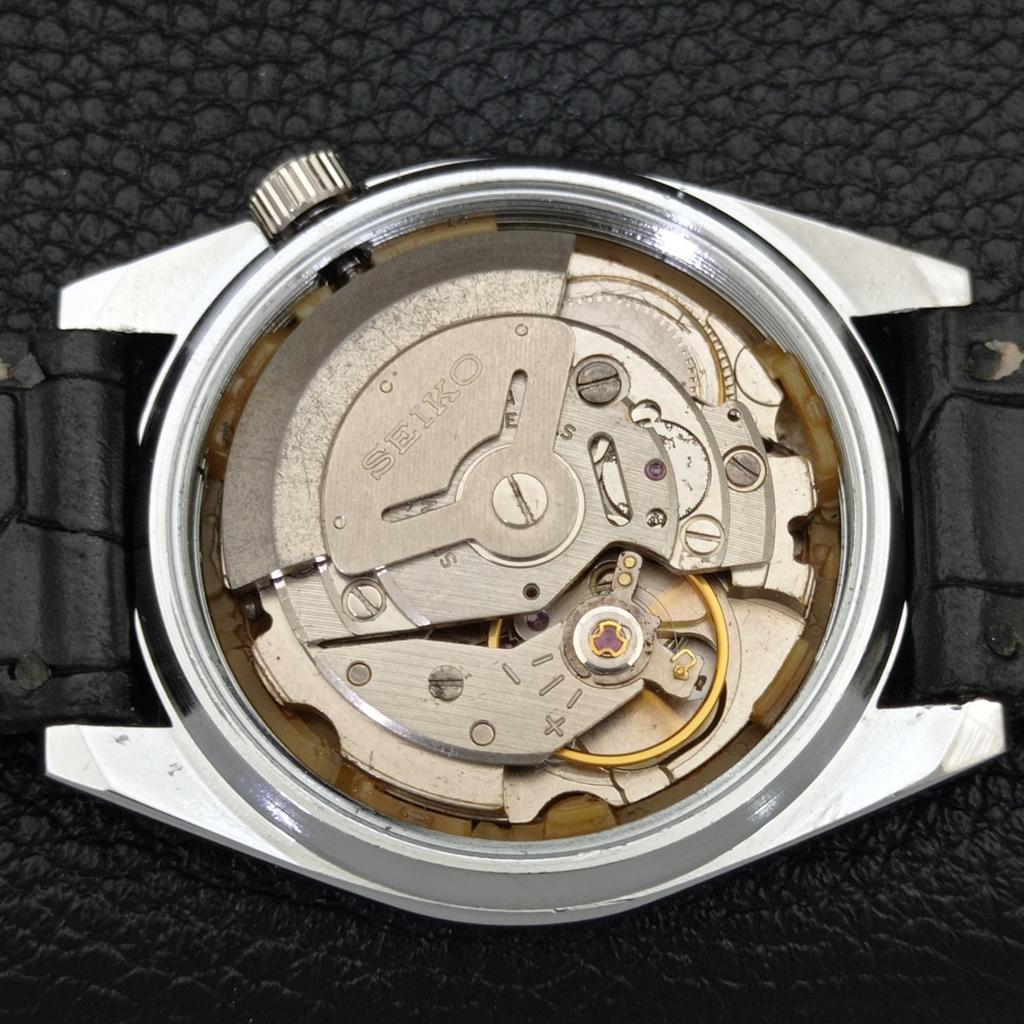 ВИНТАЖНЫЕ ВОССТАНОВЛЕННЫЕ ЧАСЫ SEIKO 5 АВТОМАТИЧЕСКИЕ ЯПОНСКИЕ МУЖСКИЕ ЧАСЫ С ЗЕЛЕНЫМ ЦИФЕРБЛАТОМ a440421-4