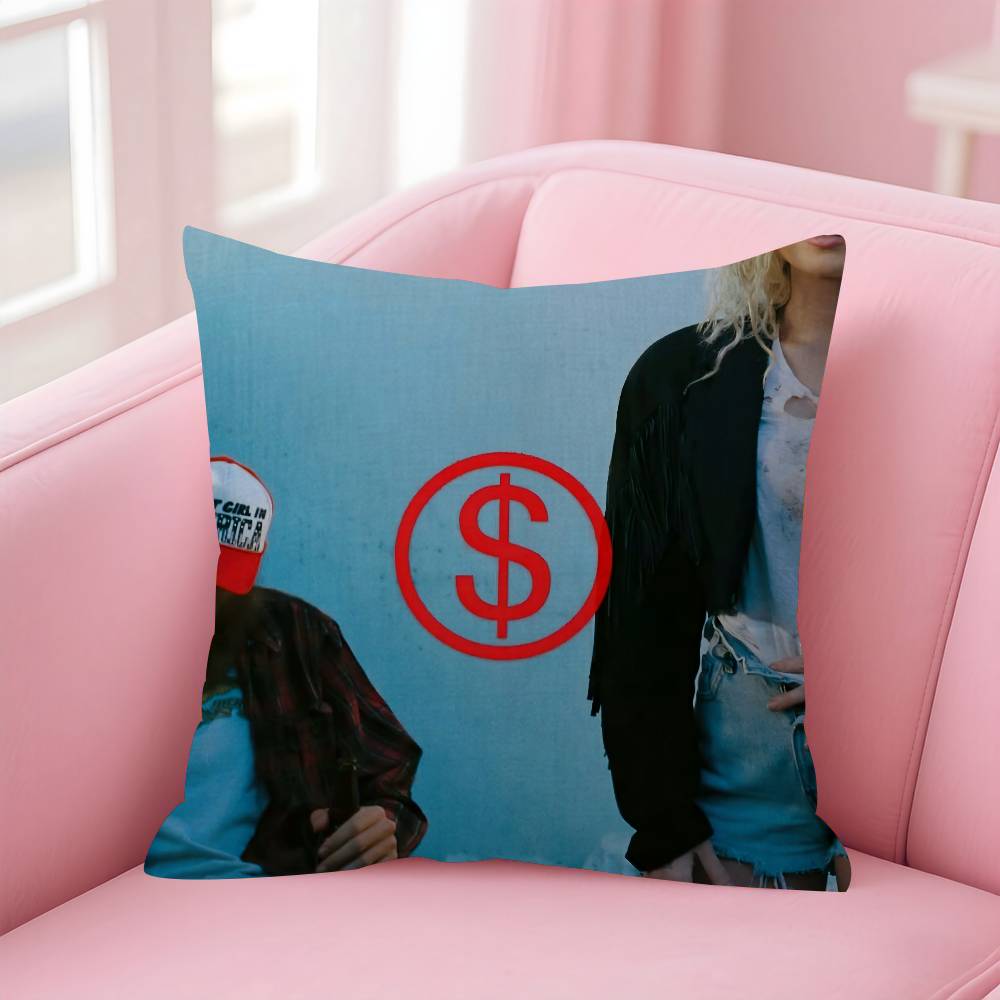 Singer SSlayyyter Worst Girl in America  Pillow Cover for Bedroom Room and Living Room Sofa Decorative Cushion Cover