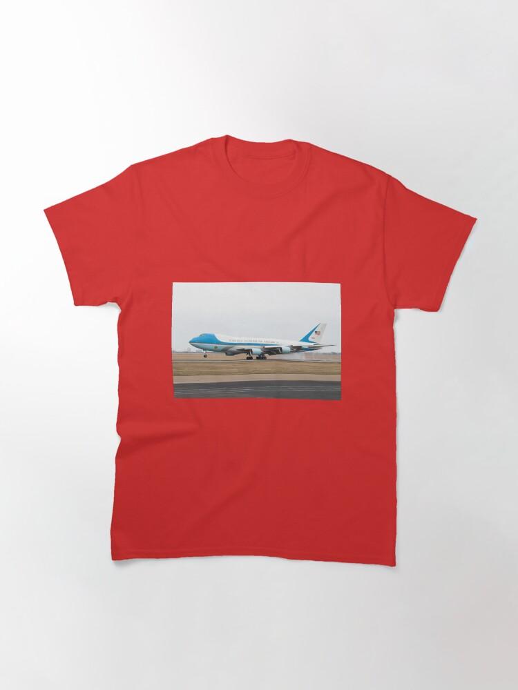 Air Force One Air Force One touching down in Harlingen, Texas Classic T-Shirt