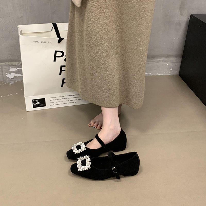 Французские туфли Мэри Джейн с квадратным носком и стразами, зимняя новая модная ниша Jue Jue Zi, на низком каблуке, с бархатом
