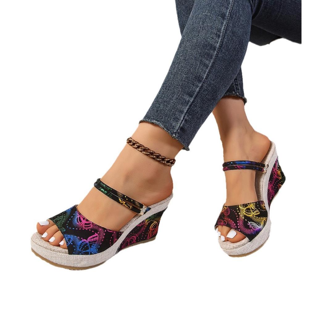 2024 новые женские босоножки на танкетке, женская летняя мода, водонепроницаемая таблица с женскими сандалиями