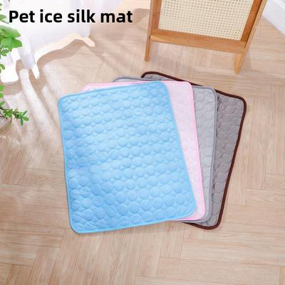 Трансграничный охлаждающий коврик для домашних животных Ice Silk Pad: Летний диван и коврик для собак, охлаждающая подставка для кошек на весну и лето.