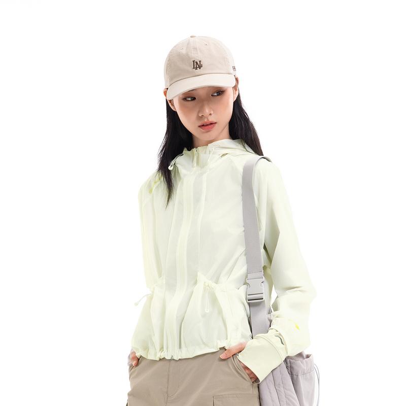 Li Ning Outdoor CF Легкая Охлаждающая Водонепроницаемая Куртка с Капюшоном и Завязками Свободного Кроя Защита от Солнца Женские куртки Цвет: Вне Белого AFDW212-7