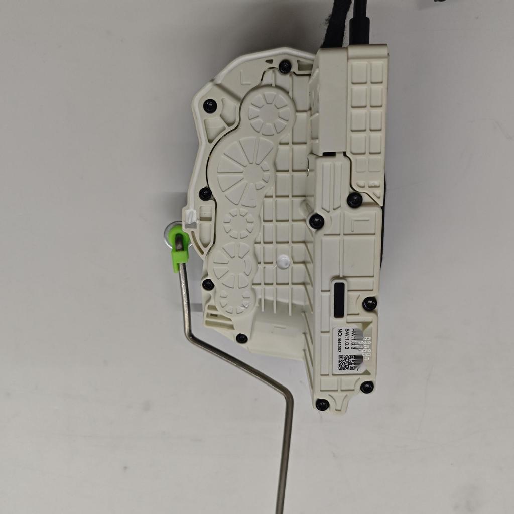 Jetour X70 Plus Smart Soft-Close Suction Door for Two-Door Vehicles