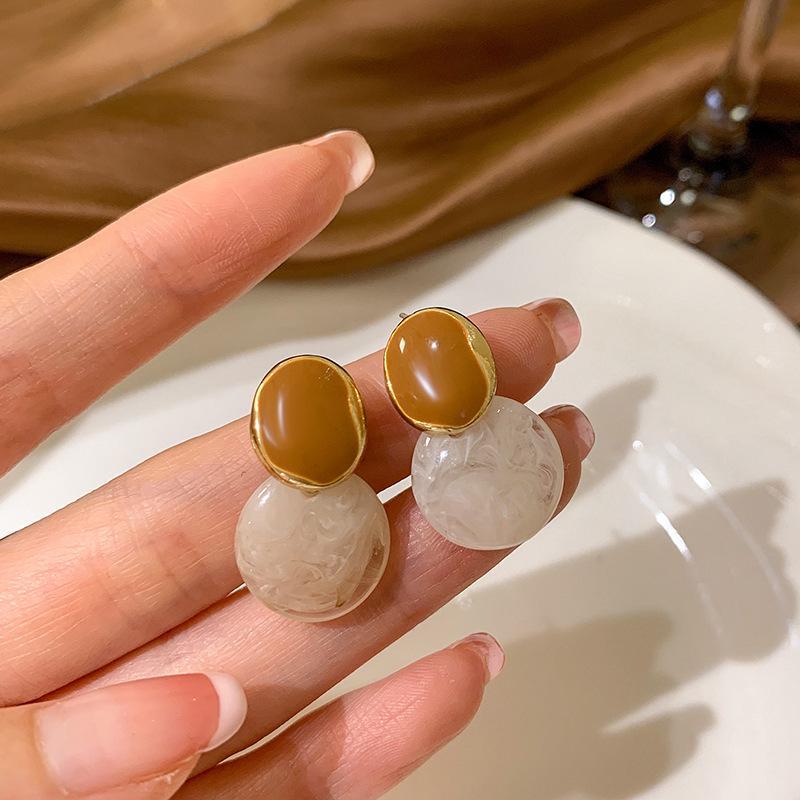 Серьги с камнем тигровый глаз в стиле ретро 2024 года: Элитный осенне-зимний стиль для женщин