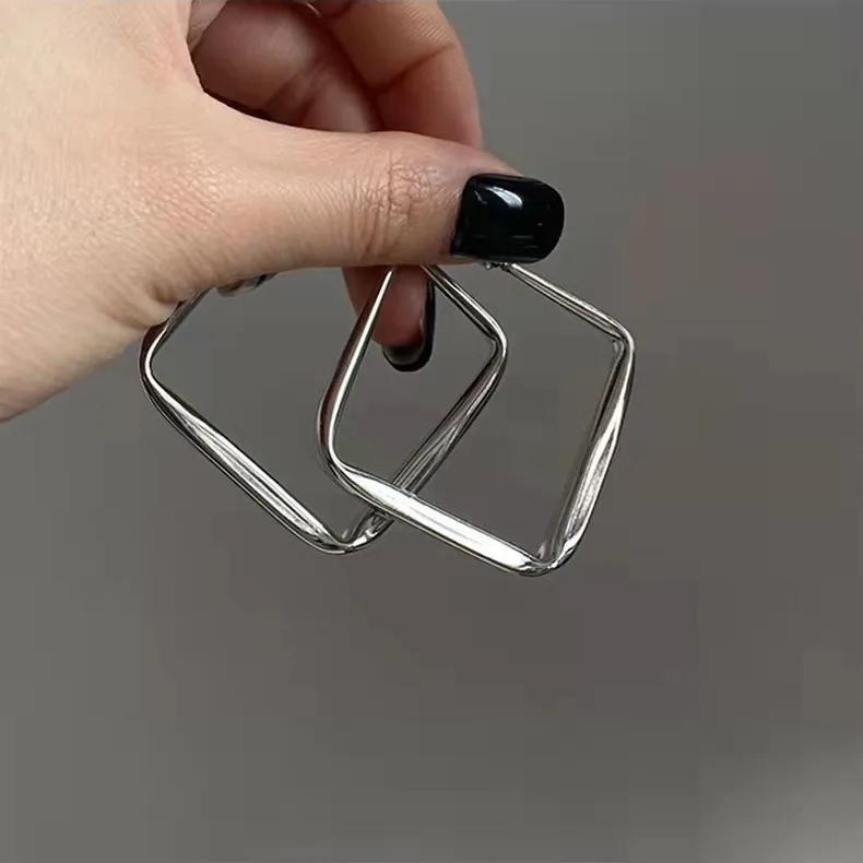 Luxury Top Quality Smooth Star Zircon Hoop Earrings for Women Girls Metal Chunky Sun Rhinestone Ear Buckle Punk Y2K Jewelry