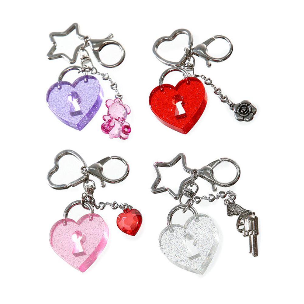 CLUT STUDIO 1 0 heart lock key ring