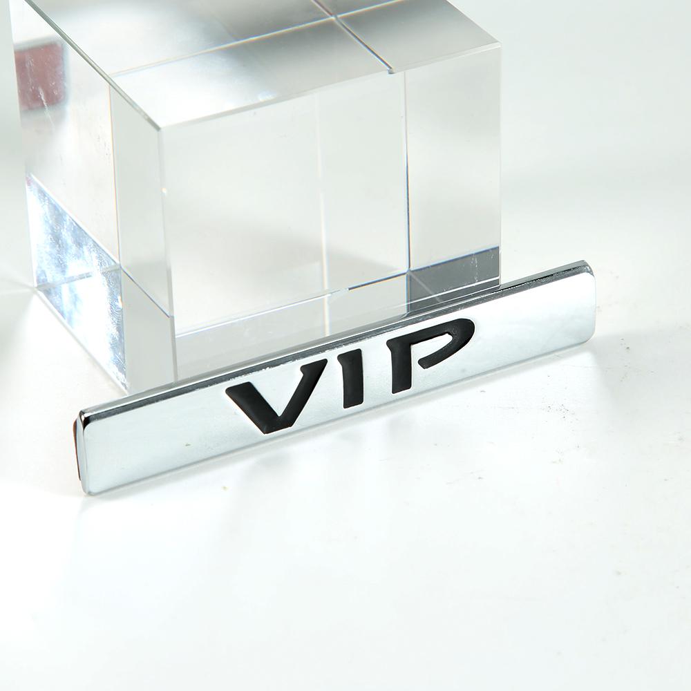 Car Styling 3D Metal Sticker VIP Emblem Decals for L/and Rover R/ange Rover Evoque RR EVQ Defender SV SVR Velar Accessories