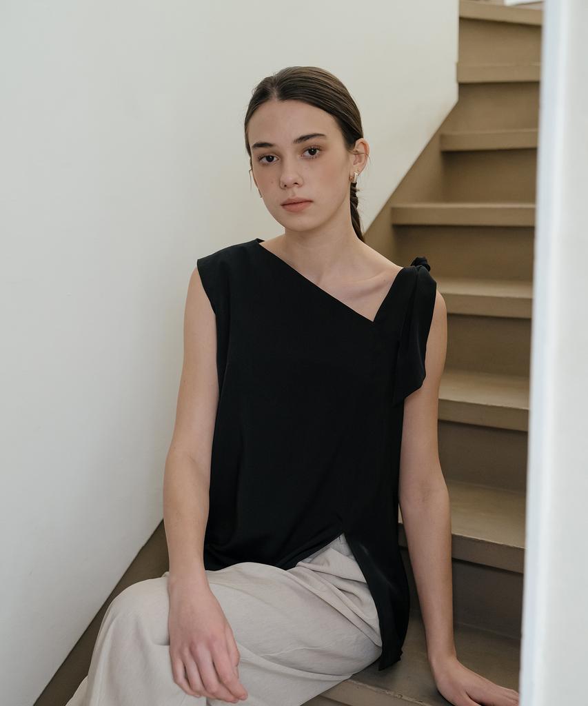 YOUNESS Black Asymmetric Blouse