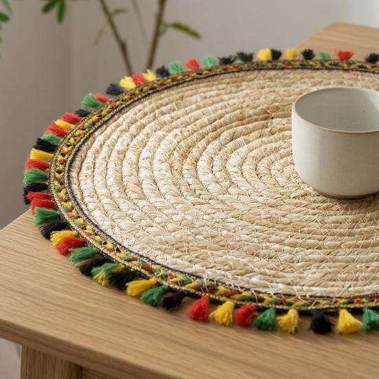 Corn Husk Placemat Heat Resistant Woven Table Mat Non-Slip and Colorful Tassels