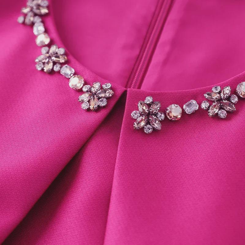 Высококачественное платье-накидка без рукавов с отделкой в виде бриллиантовых гвоздей