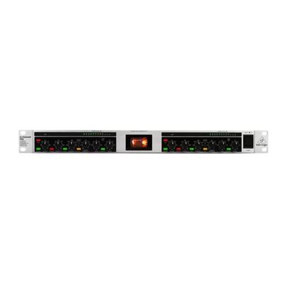 Behringer Ламповый 2-канальный микрофонный предусилитель ULTRAGAIN PRO MIC2200 V2