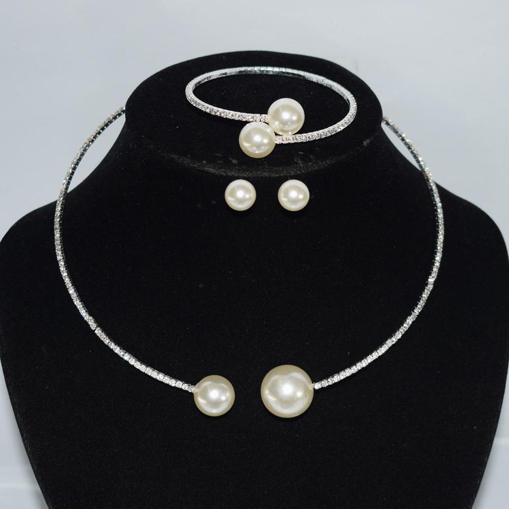 Gold-Plated Silver Women's Necklace & Bracelet Set with Pearls and Rhinestones