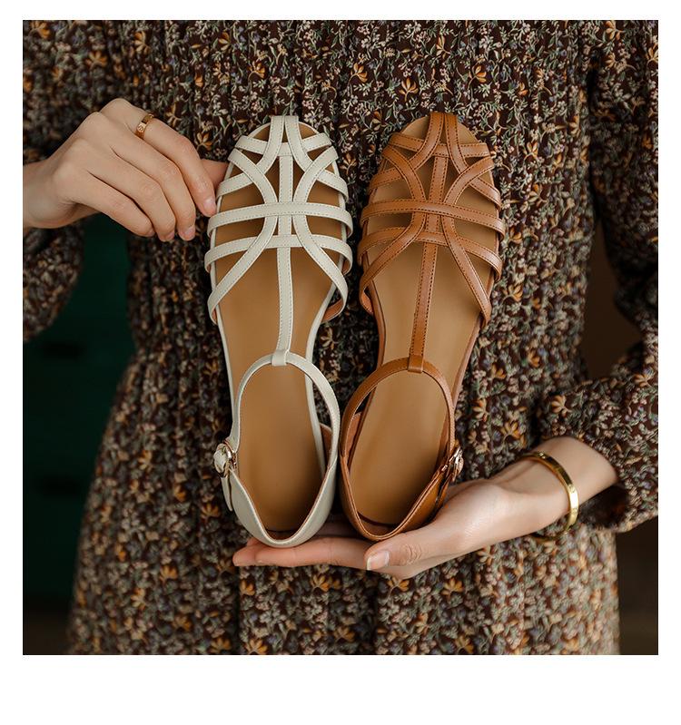 Ретро женские сандалии с ремешком на пряжке баотоу и полым верхом для весны и лета