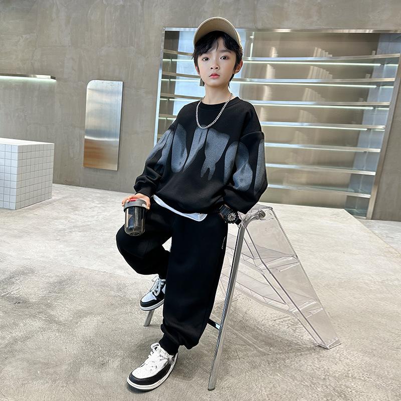 Модный комплект для отдыха для мальчиков 2025 года, детская толстовка с капюшоном, красивый спортивный комплект