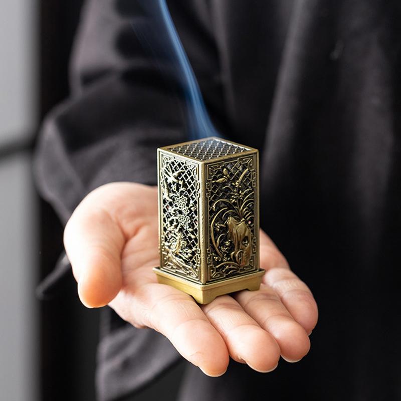 Square Vertical Incense Burner Small Alloy Incense Holder Indoor Aromatherapy Home Ornament Chinese Plum Inense Burners