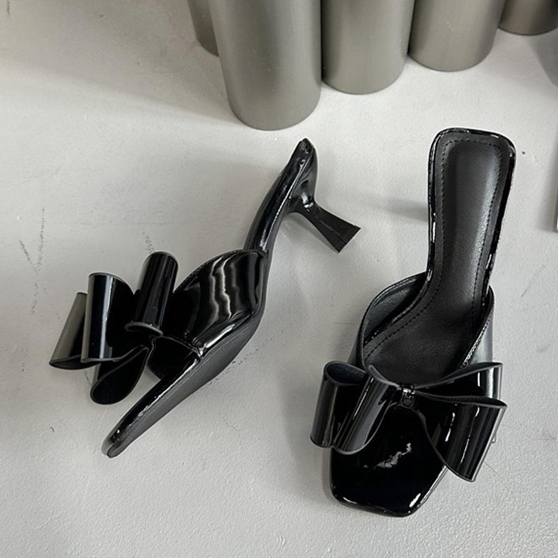 Fashion Patent Leather Butterfly Knot Women Slippers Square Toe Summer Sandals Low Thin Heels Mules Slides Shoes Size 39