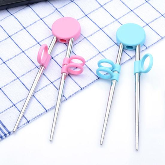 Обучающие палочки для еды с мультяшным узором для лапши, силиконовое силиконовое кольцо, противоскользящие палочки для еды, практичный безопасный корректирующий инструмент