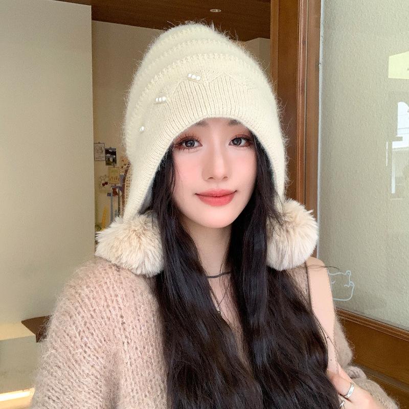 Осенне-зимняя шапка из кроличьего пуха для женщин, вязаная шерстяная шапка с жемчужным кружевом и помпоном для тепла и защиты от холода, шапка с защитой ушей, тренд