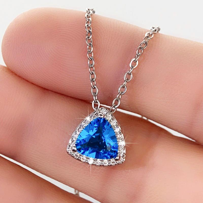 Huitan Треугольное ожерелье с подвеской из синего циркония для женщин Новинка 2023 Изысканный свадебный аксессуар для шеи Подарок Эффектная бижутерия