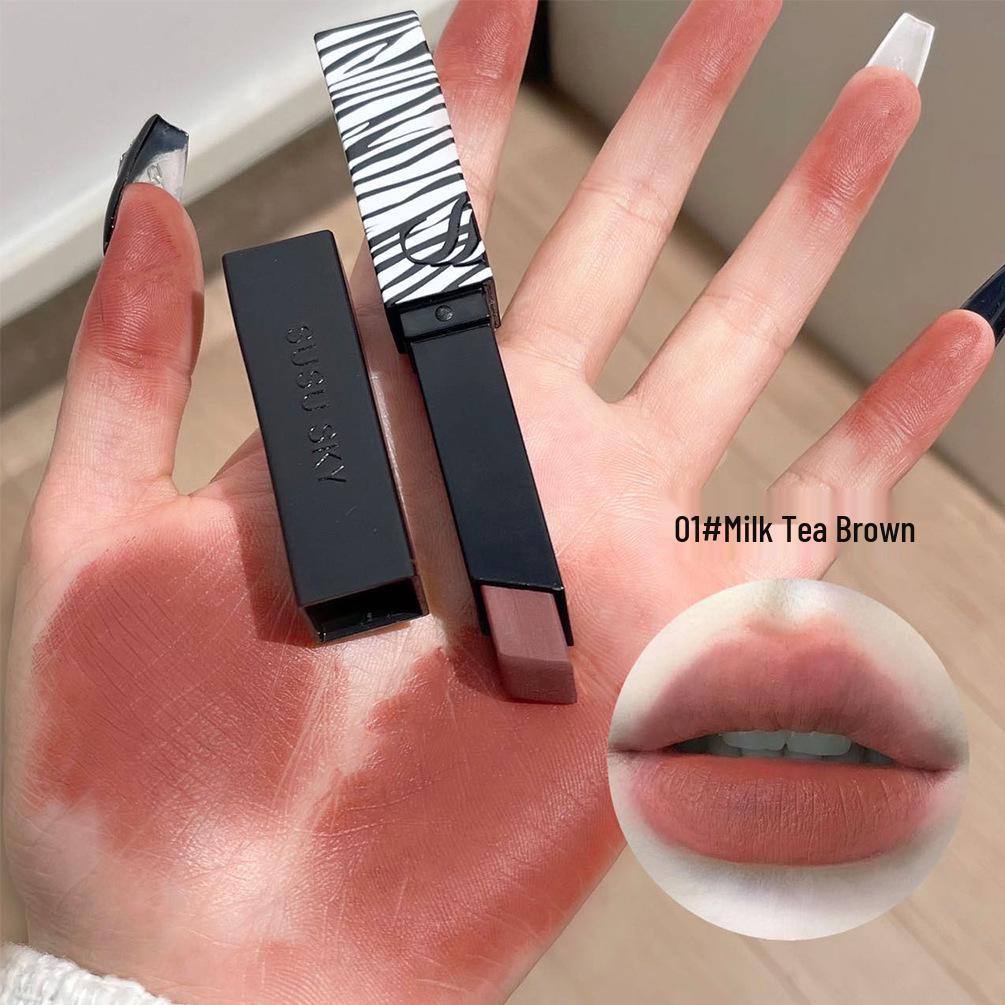 SUSU SKY Матовая помада Hot Stripe в оттенке Whitening Nude