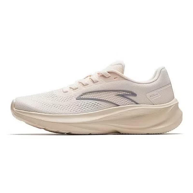 Anta Женские беговые кроссовки Wander 3