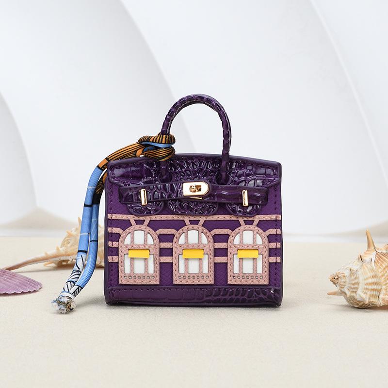 Stylish Mini House Keychain: Platinum Window Coin Purse & Earphone Holder