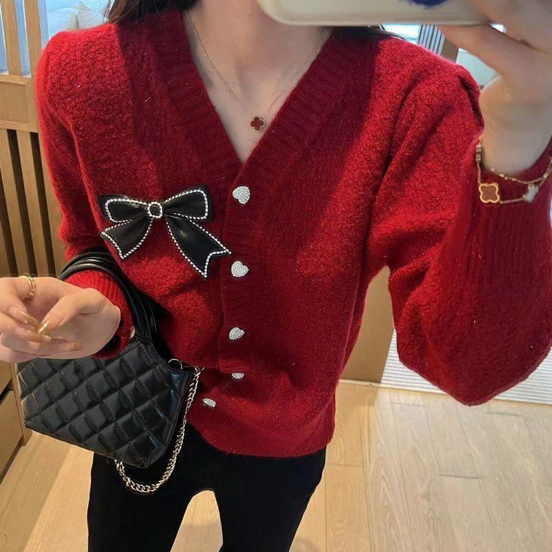 Вязаный кардиган, верхняя одежда для женщин, осенне-зимний новый свитер с бантом, корейский свободный свитер с v-образным вырезом и пуговицами в форме сердца, женский топ