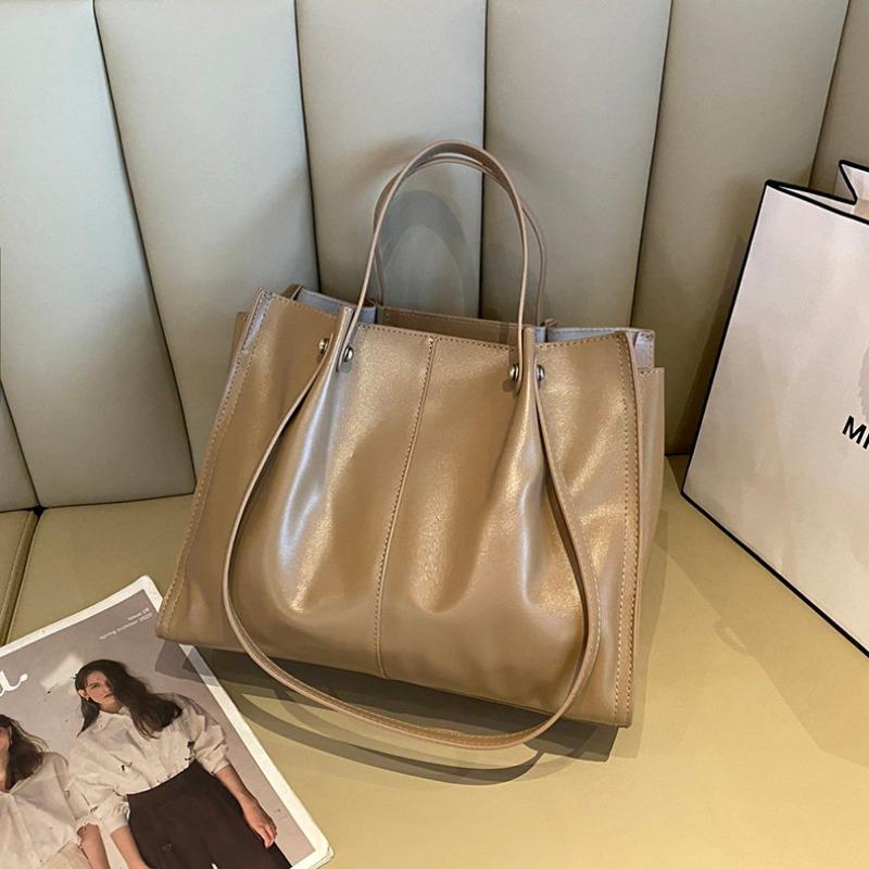 Top Layer Waxed Cowhide Shoulder Handbag Women's All-in-one Autumn/Winter Genuine Leather Underarm Bag Temperament Tote Bag