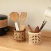 Белый ротанг, плетеный вручную ротанговый держатель для ручек, небольшой цилиндр, небольшая корзина для цветов, корзина для хранения посуды, небольшая корзина-дорожка для мелочей