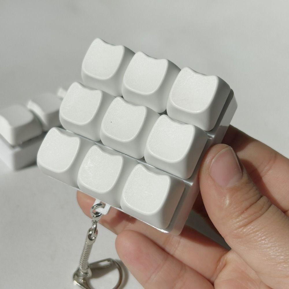 4/9Keys Fidget Keychain Cat's Paw Pinch Toy New Button Clicker Toy