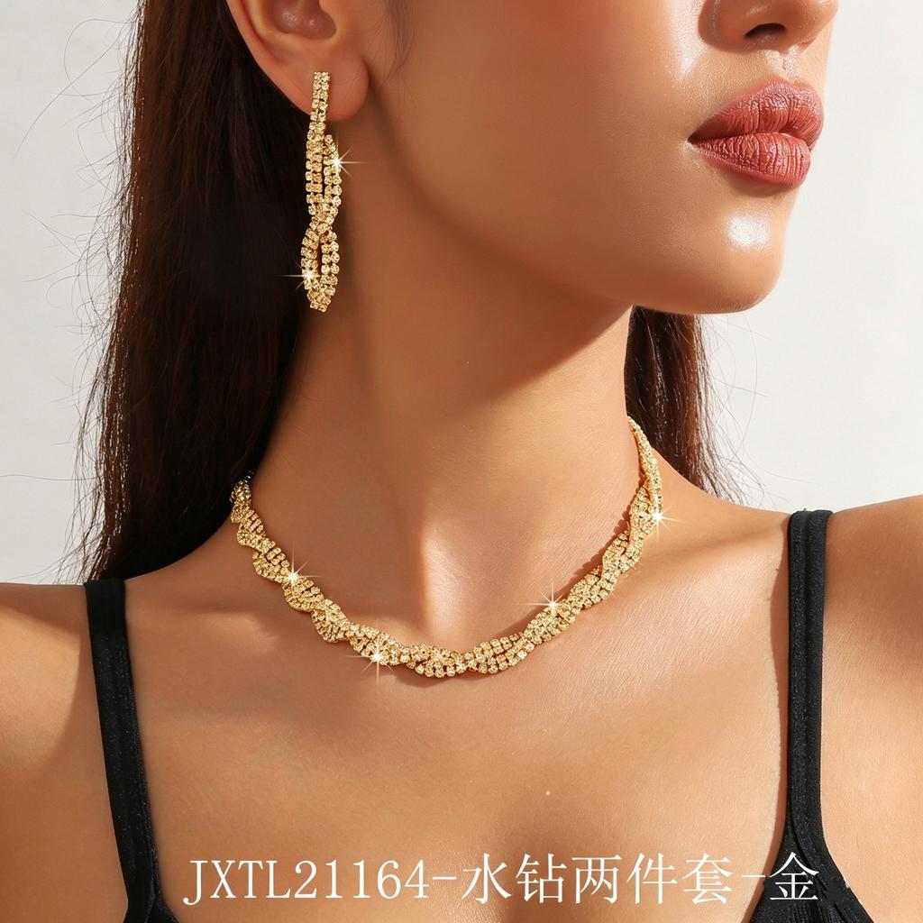 Hot Selling Claw Chain Necklace Earring Set Two Piece Knitted Neck Chain Clavicle Chain Accessories