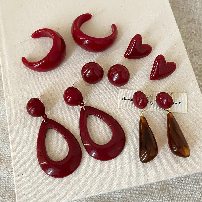 Серьги-гвоздики Ankola из красной смолы Love, женские, в гонконгском стиле, французские, ретро, элегантные, универсальные