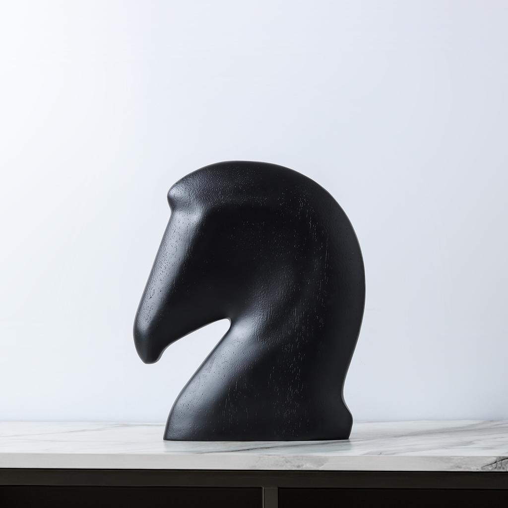Simple Horse Head Decoration, Resin Handicrafts, Suitable for Decorating and Embellishing Indoor Environments